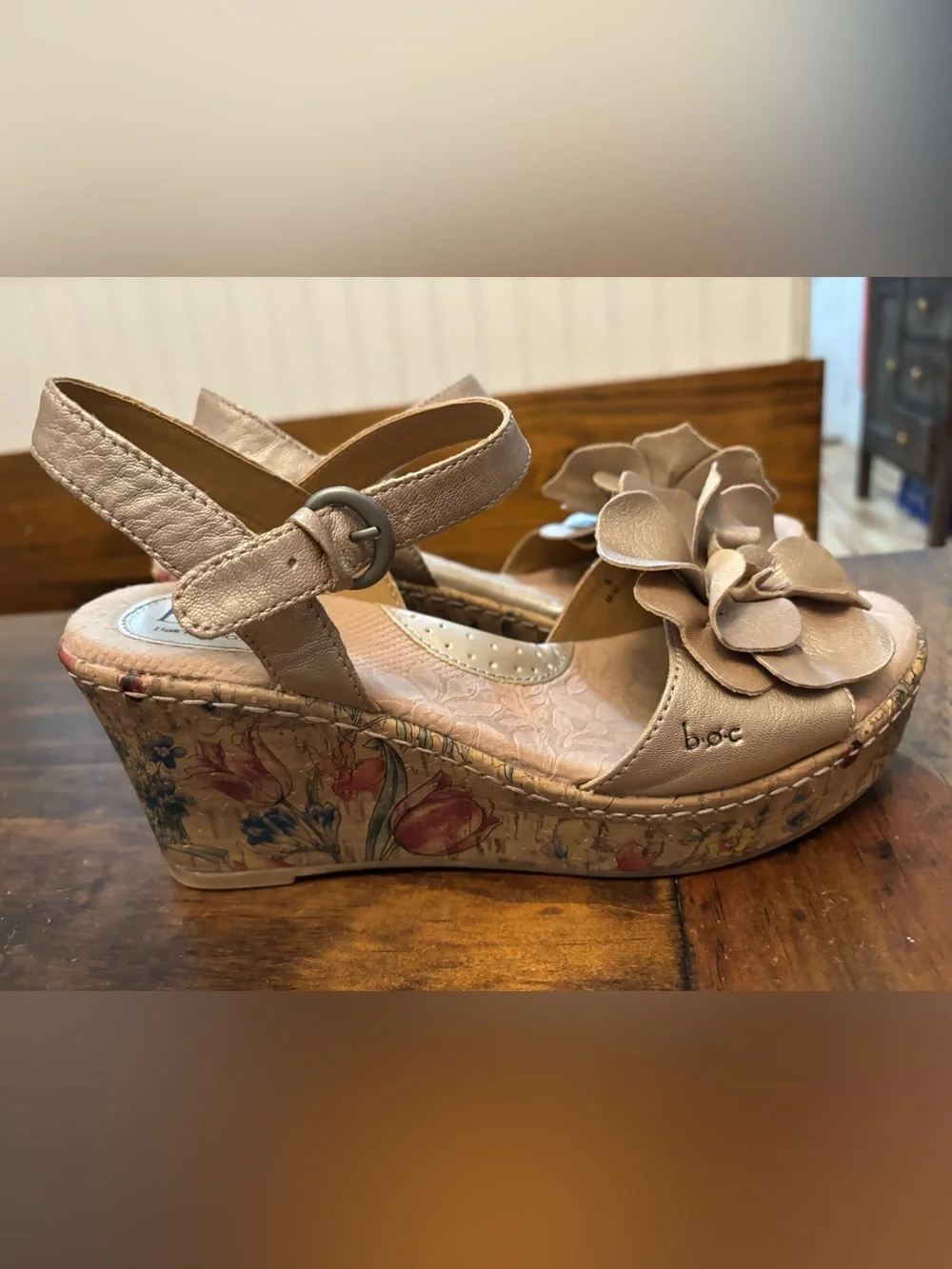 b.o.c. Taupe Floral-Print Wedge Sandals with Flower Accent 9- 30% off SALE